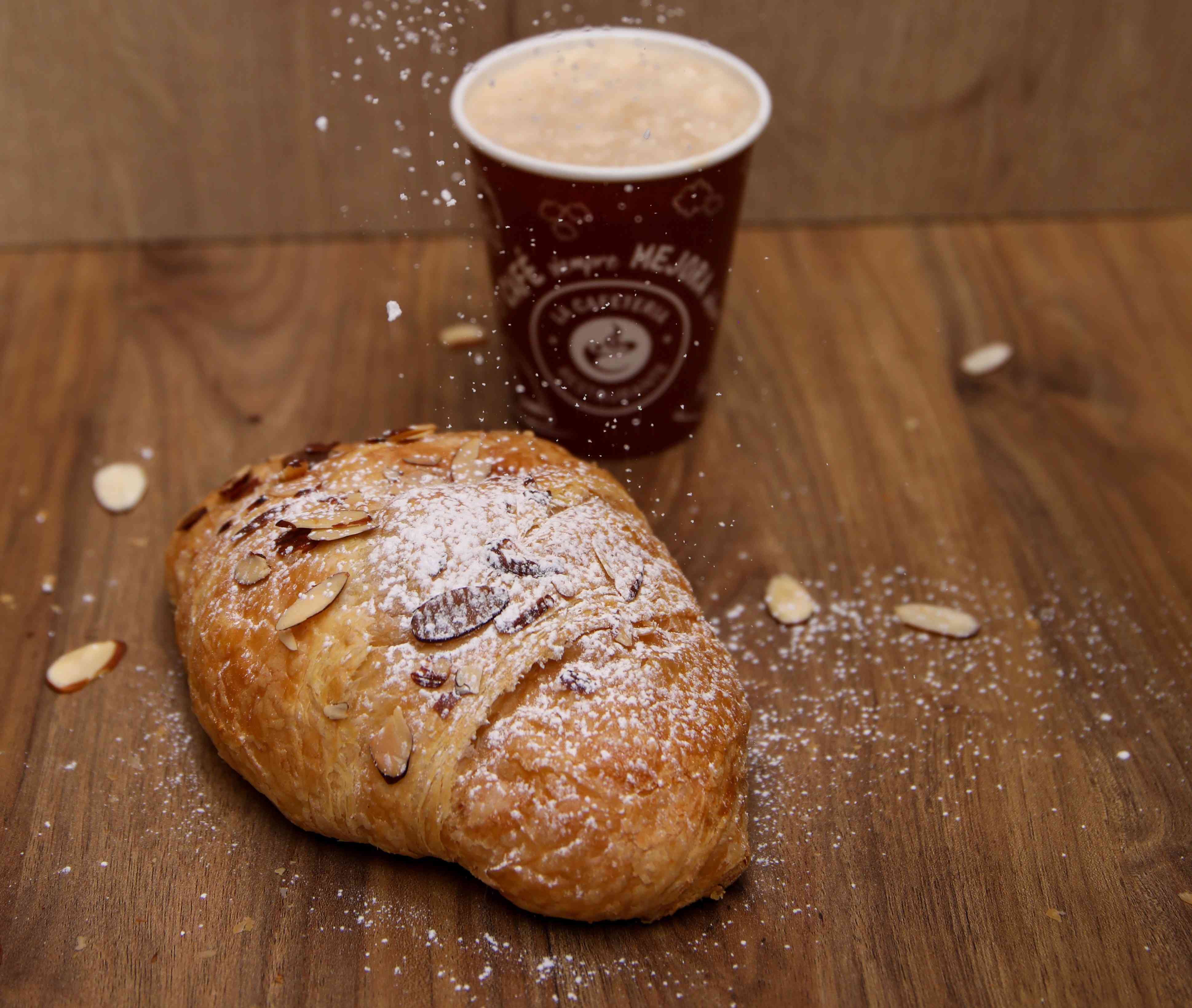 Croissant de almendras  